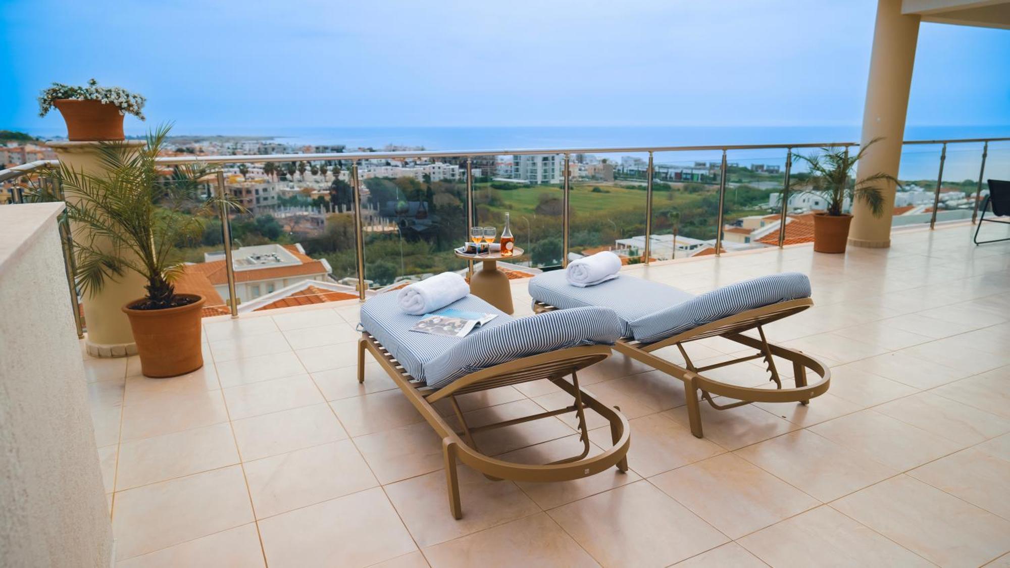Sanders Seaview Apartment *